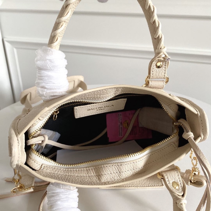 Ba1en*iaga classic city bags